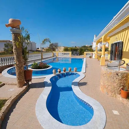 Sesmarias Villa *